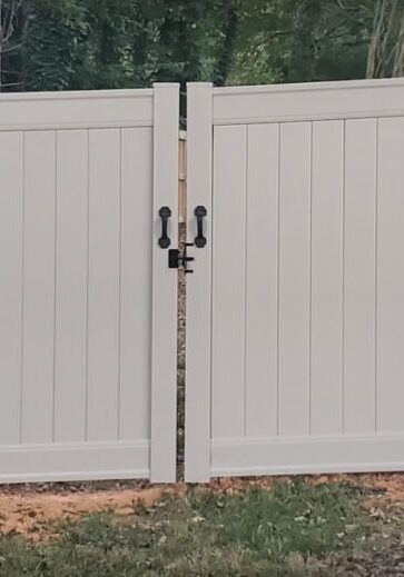 White fence - Privacy Fence Solutions